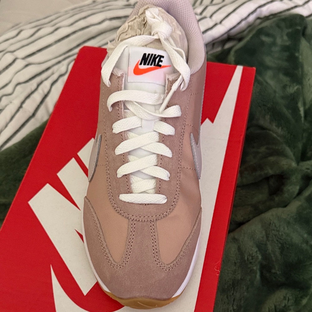 Nike Women’s Pacific Sneakers